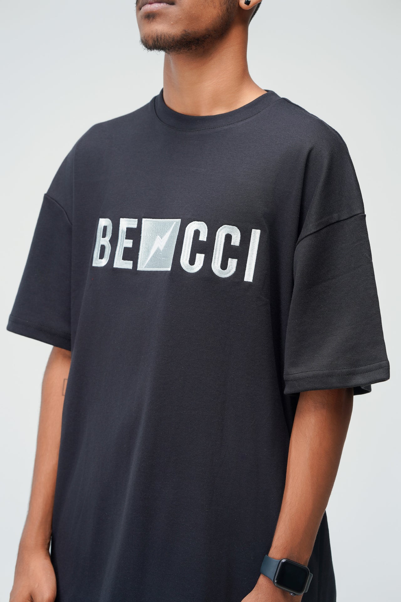 BENCCI CORE LOGO OVERSIZED TEE