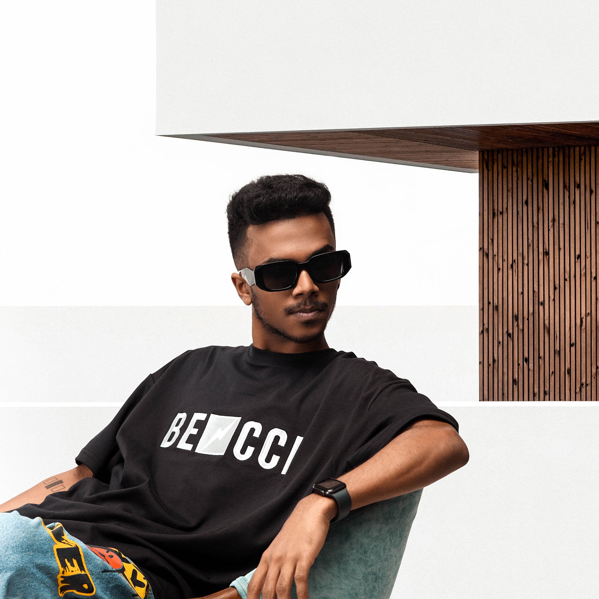 BENCCI CORE LOGO OVERSIZED TEE