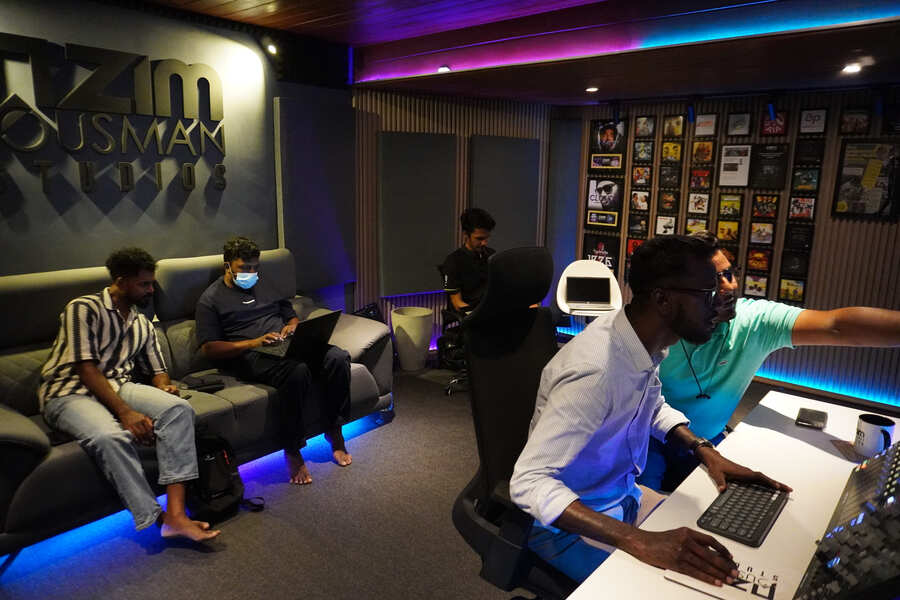 files/Sri_Lankas_Best_Mixing_and_Mastering_Techniques_Course_-_Azim_Ousman_Studios_2.jpg